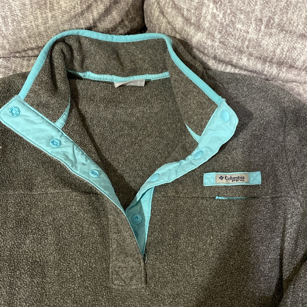 Columbia, Size Small - Picture 4 of 4